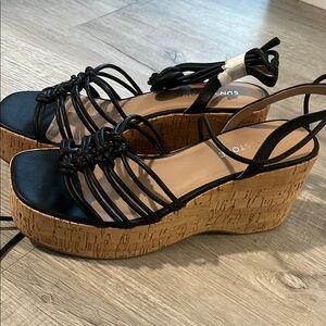 Sun + Stone Black Wedge Sandals with Cork Platform BRAND NEW never worn